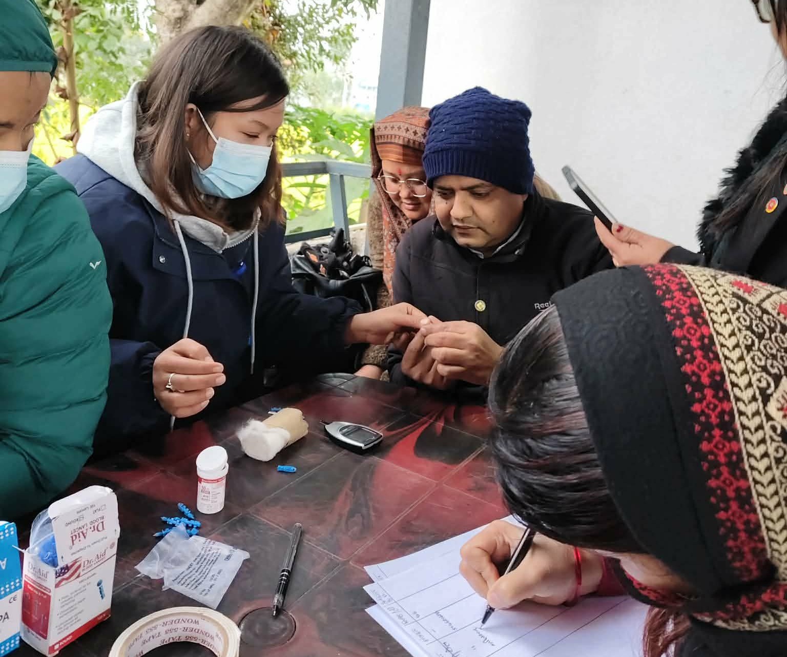 लायन्स क्लब अफ सैनामैना बोलबमद्वारा मधुमेह परीक्षण