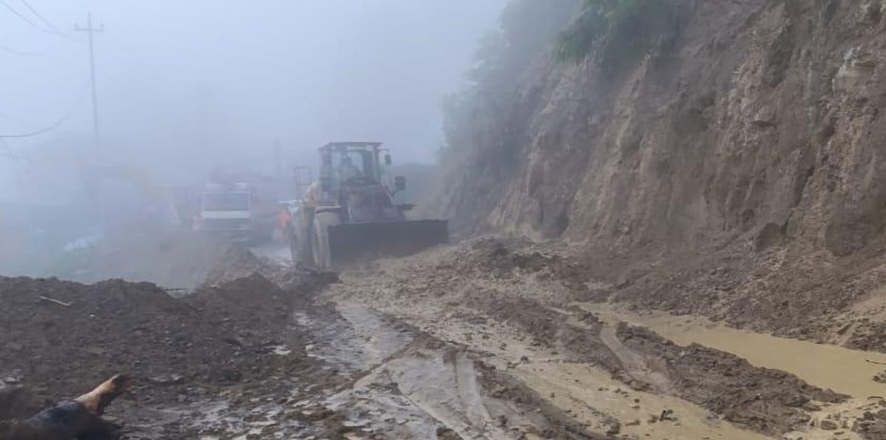 बुटवल-नारायणगढ सडक अवरुद्ध