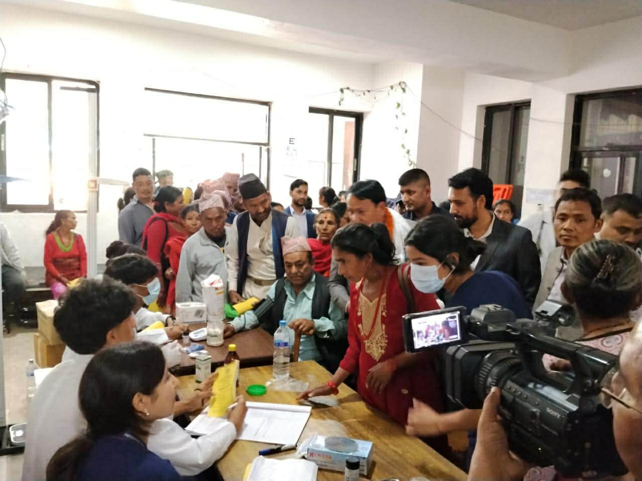 निःशुल्क स्वास्थ्य शिविरमा ७६० जनाले लिए सेवा