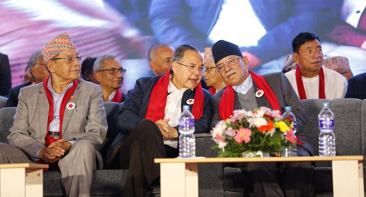 एक्लिएपछि युटर्न भए झलनाथ, पाए प्रचण्ड-माधवपछिको वरीयता 