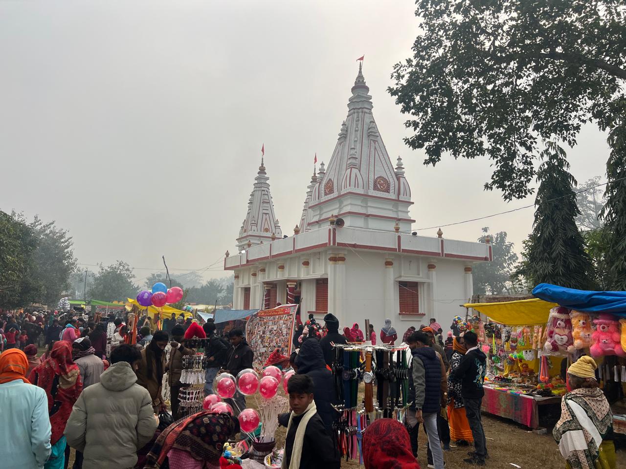 मकर संक्रान्तिमा मिनी गोरखनाथ मन्दिरमा भक्तजनको भिड