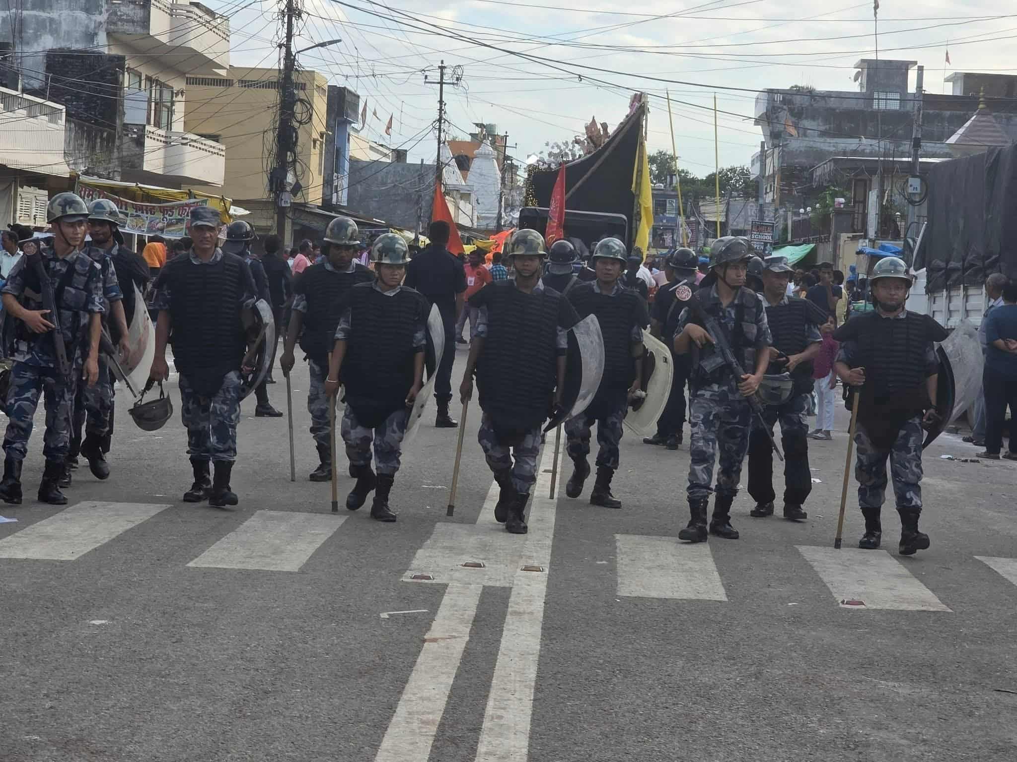 दुर्गा मुर्ति विसर्जनमा झडपः जनकपुरमा कर्फ्यू, नेपालगन्जमा तनाव 