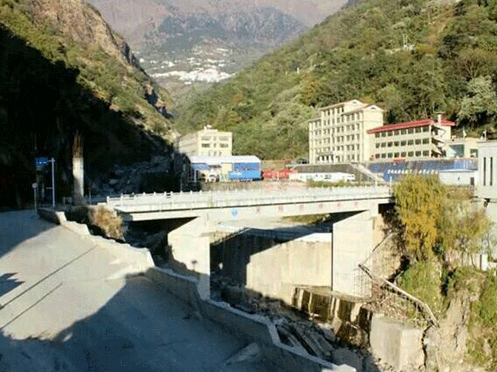 २१ गतेसम्मका लागि तातोपानी नाका पूर्णरुपमा बन्द