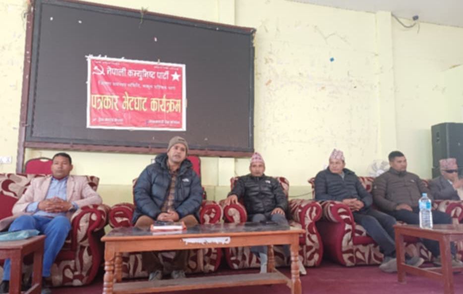 नेकपा रुकुम पश्चिमले मोटरसाइकल र्‍याली गर्दै