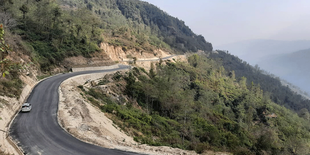 धवलागिरिको धारापानी–झिनडाँडा सडक स्तरोन्नति शुरु