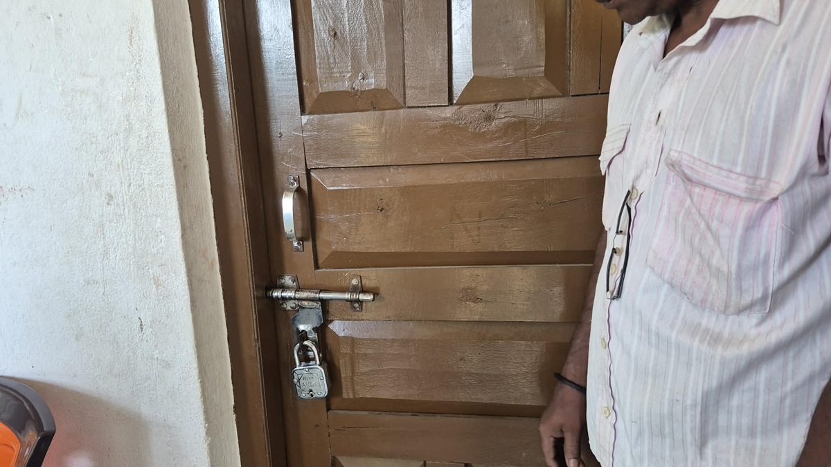 प्रधानाध्यापक बन्ने होड : दुई शिक्षकबीच विद्यालयभित्रै कुटाकुट, विद्यार्थीद्वारा तालाबन्दी