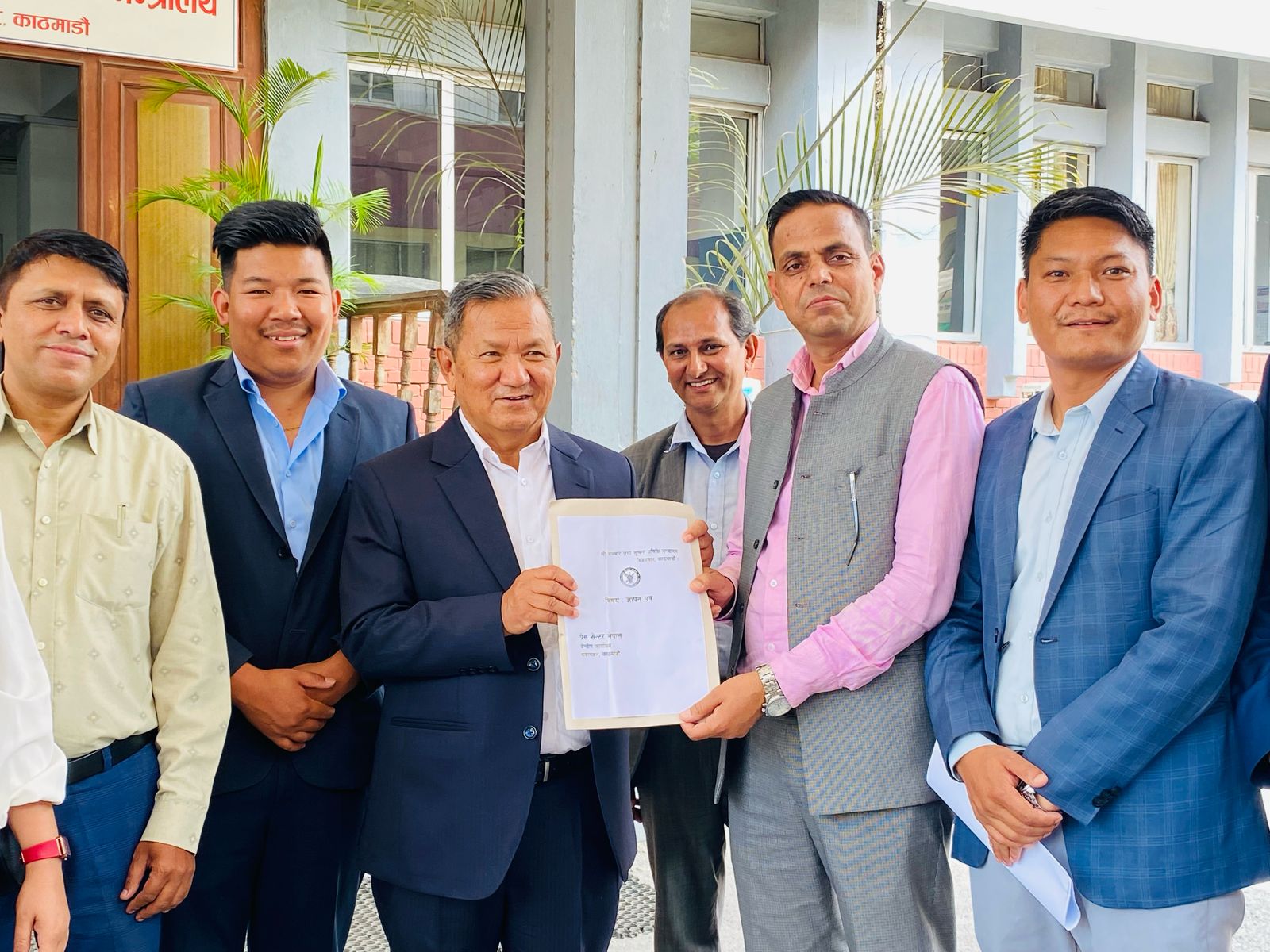 प्रेस सेन्टरले सरकारलाई बुझायो १५ बुँदे ज्ञापनपत्र