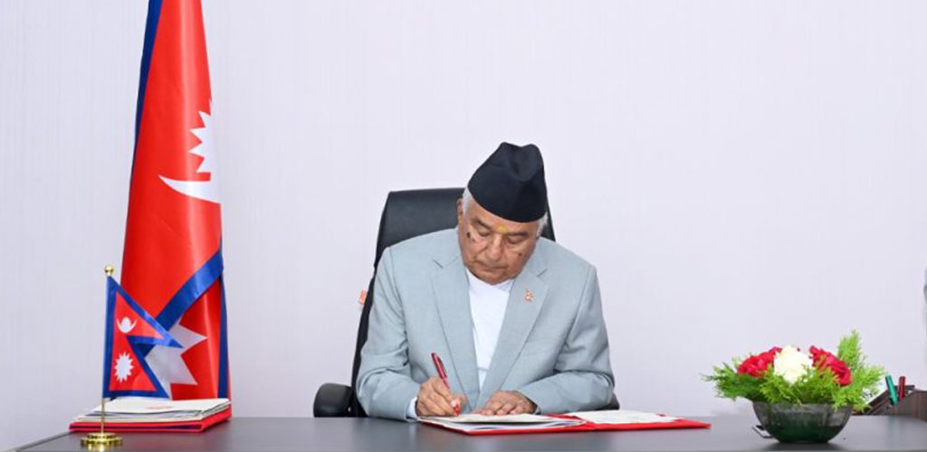 अन्ततः राष्ट्रपतिले जारी गरे संवैधानिक परिषद्सम्बन्धी अध्यादेश 