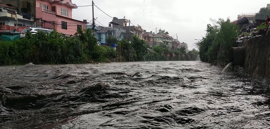 स–साना नदीमा आकस्मिक बाढीको उच्च जोखिम
