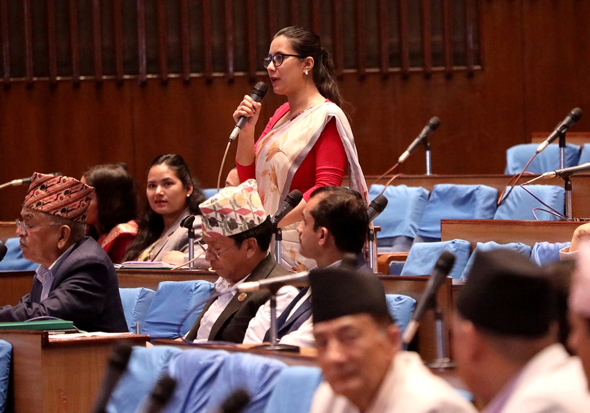 हवाईयात्रा असुरक्षित भएकामा सांसदको चिन्ता