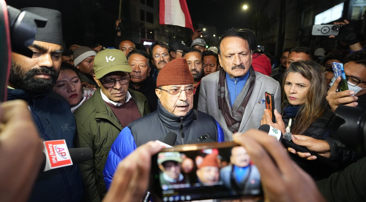 निर्वाचन आयोगको निर्णय खारेज गर्छौं, वैधानिक लडाइँ लड्छौं : पूर्णबहादुर खड्का